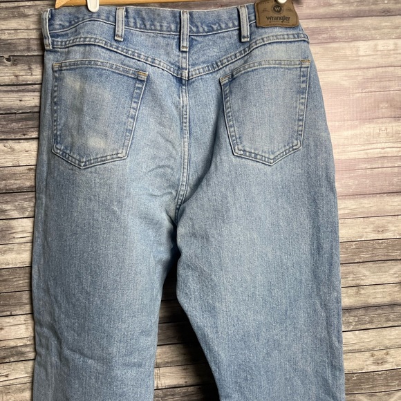 Men’s Wrangler Jeans - Picture 2 of 4